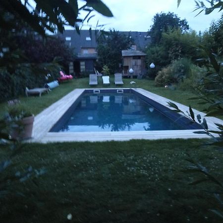 Bed and Breakfast Beatrice'S Gardens Нивель Экстерьер фото